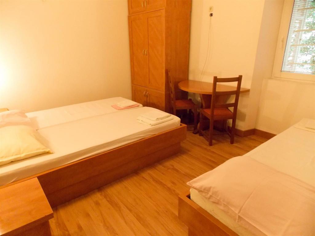 Apartments Frane (Adults Only) Novalja Room photo