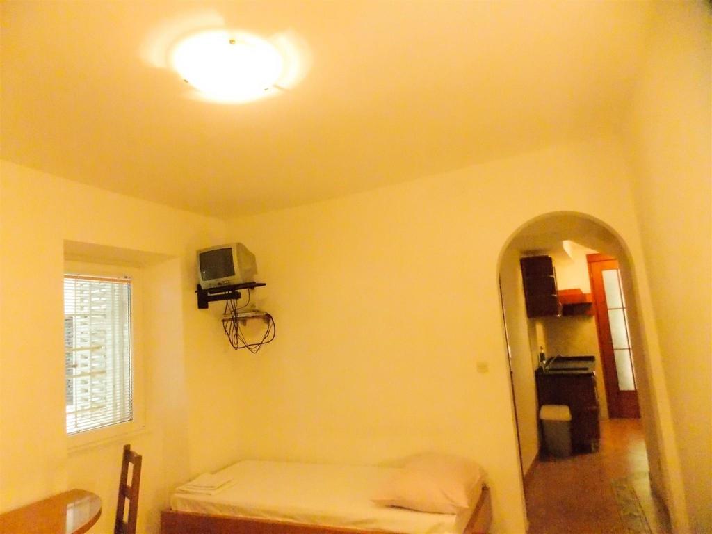 Apartments Frane (Adults Only) Novalja Room photo